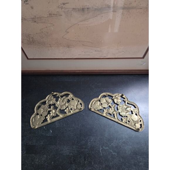 Pair of Harvin Brass Trivets 8.5" Floral Vine Design Vintage USA Mid-Century - Picture 6 of 9